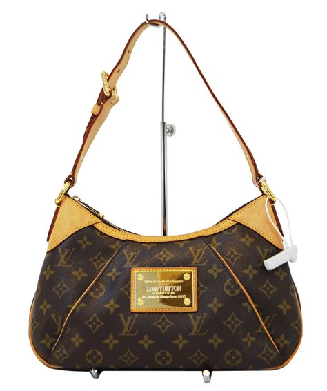 louis vuitton off shoulder bag.